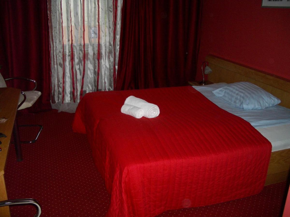 Kardamon Bed and Breakfast Żary Rum bild
