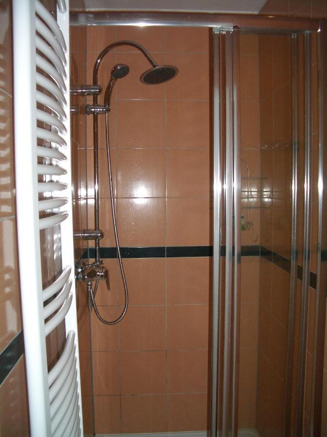 Kardamon Bed and Breakfast Żary Rum bild