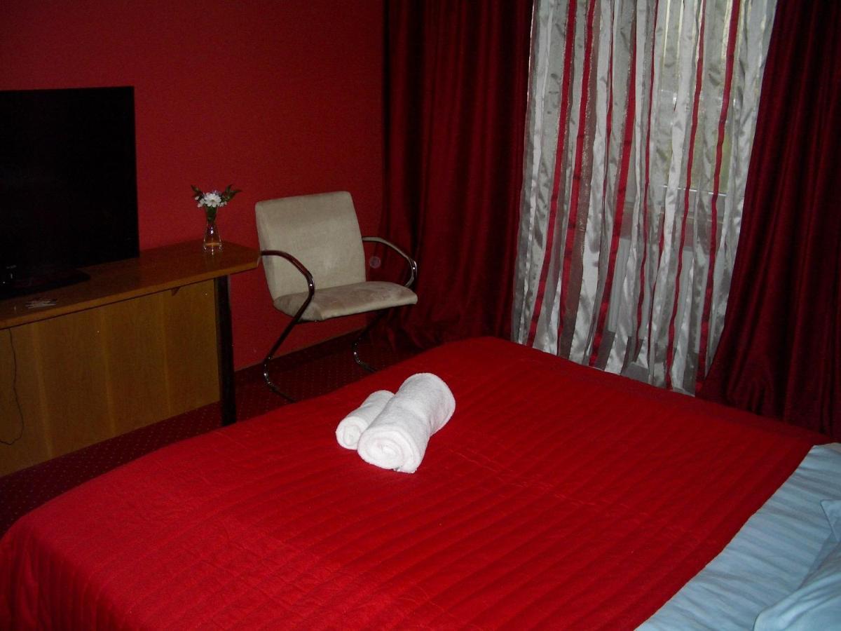 Kardamon Bed and Breakfast Żary Rum bild