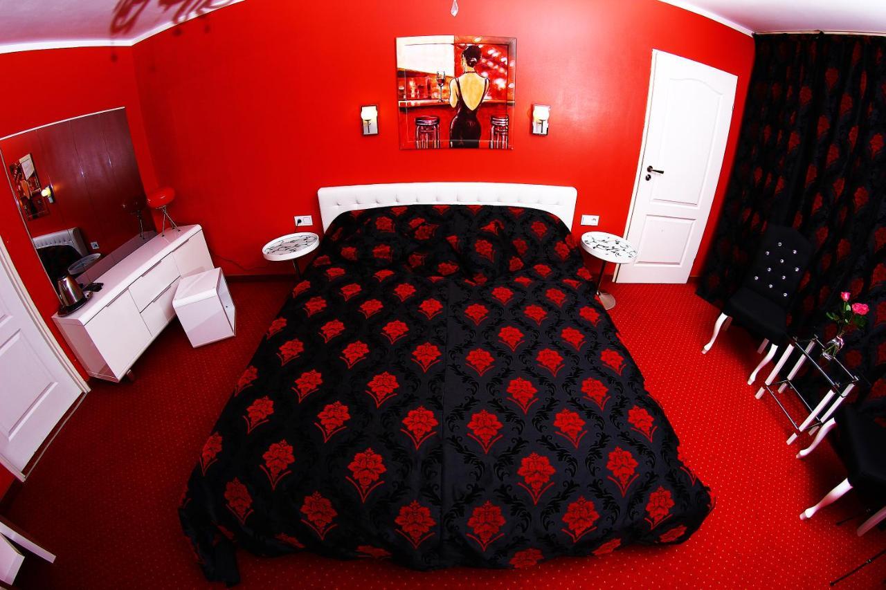 Kardamon Bed and Breakfast Żary Rum bild